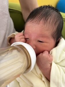 うぶ毛と眉毛がつなげっている